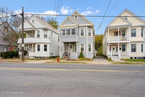 869 Eastern Ave, Schenectady, NY 12308 photo 2