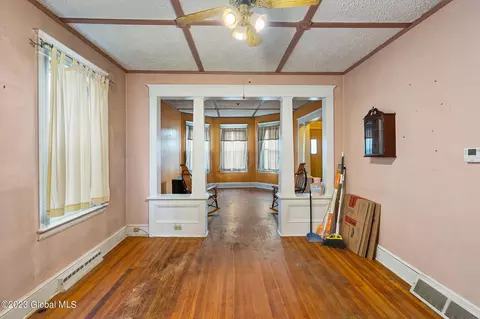 869 Eastern Ave, Schenectady, NY 12308 photo 9