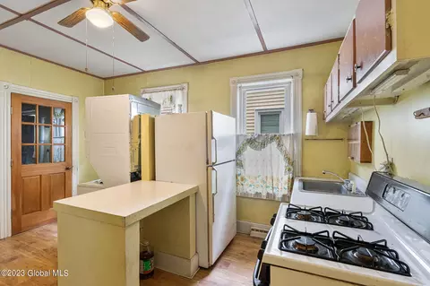 869 Eastern Ave, Schenectady, NY 12308 photo 18