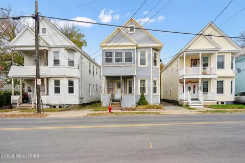 869 Eastern Ave, Schenectady, NY 12308
