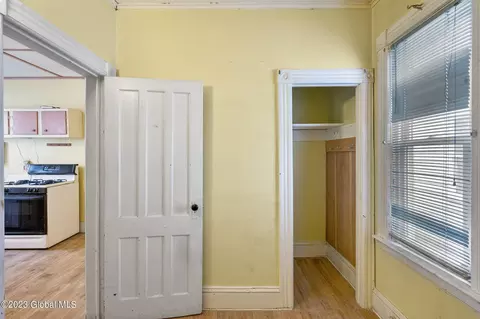 869 Eastern Ave, Schenectady, NY 12308 photo 20