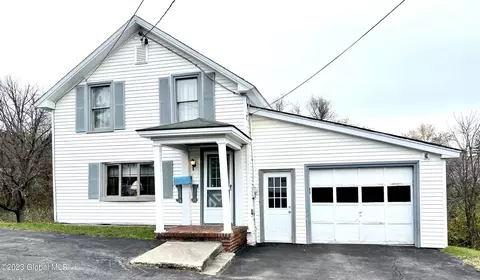 15 2nd Ave, Whitehall, NY 12887