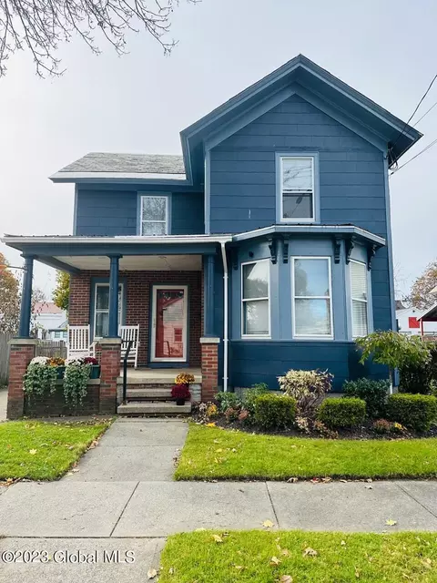 4 Cherry St, Glens Falls, NY 12801