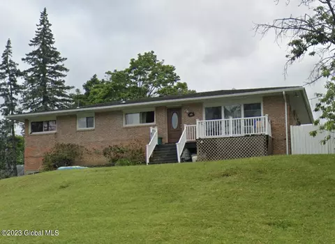 122 Hackett Blvd, Albany, NY 12209
