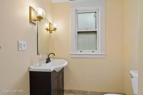 1316 Baker Ave, Schenectady, NY 12309 photo 31
