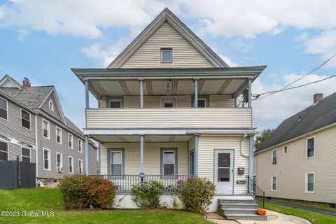 233 Brookside Ave, Amsterdam, NY 12010