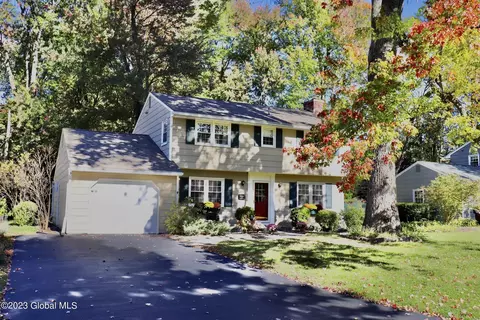 81 Berwick Rd, Delmar, NY 12054