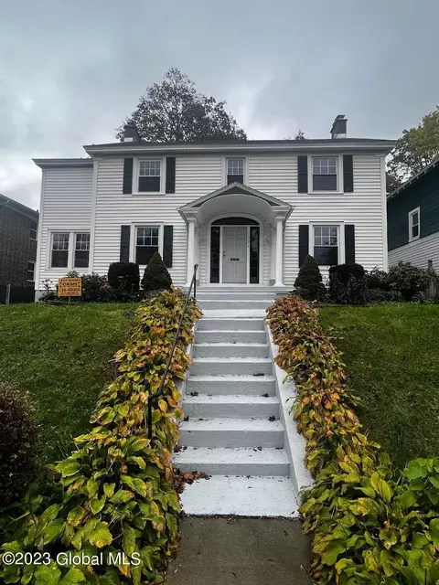 226 S Allen St, Albany, NY 12208