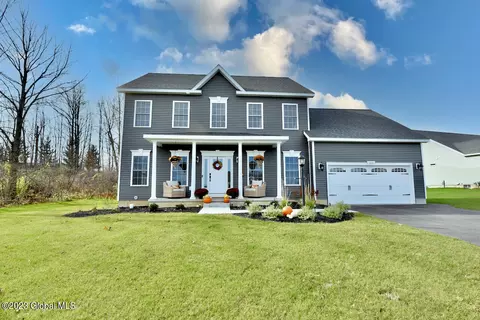 113 Jackie Ct, Amsterdam, NY 12010