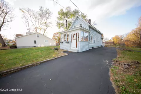 97 Lorraine Ave, Schenectady, NY 12304