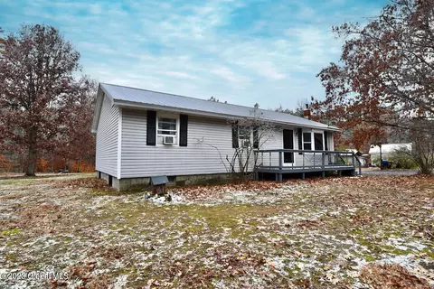 6067 Route 9n, Corinth, NY 12822