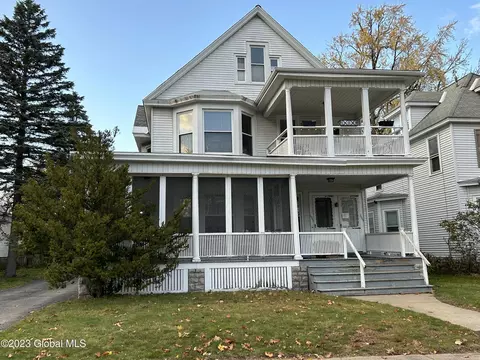1047 Waverly Pl, Schenectady, NY 12308