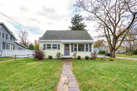 254 Kenwood Ave, Delmar, NY 12054