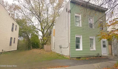 549 3rd St, Albany, NY 12206