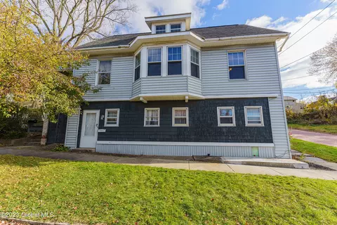 1700 4th St, Rensselaer, NY 12144
