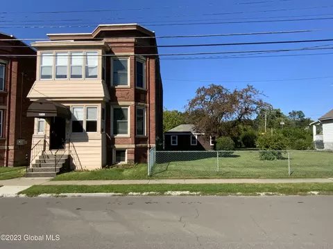 1809 9th Ave, Watervliet, NY 12189