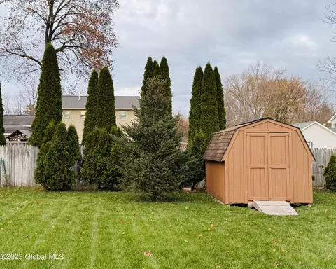 11 Witbeck Dr, Glenville, NY 12302 photo 14