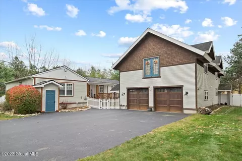 14 Stanton Rd, Lake George, NY 12845
