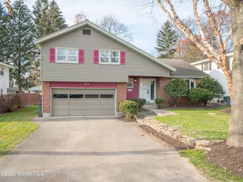 165 Corlaer Ave, Schenectady, NY 12304