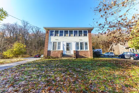 943 Altamont Voorheesville Rd, Altamont, NY 12009