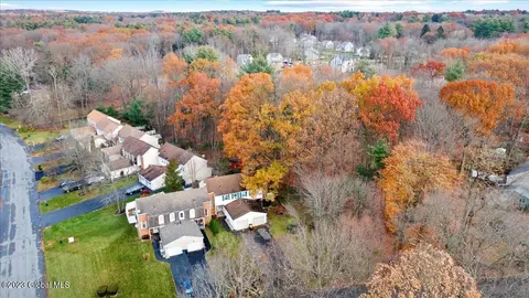 8 E Haystack Rd, Clifton Park, NY 12065 photo 24