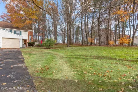 8 E Haystack Rd, Clifton Park, NY 12065 photo 23