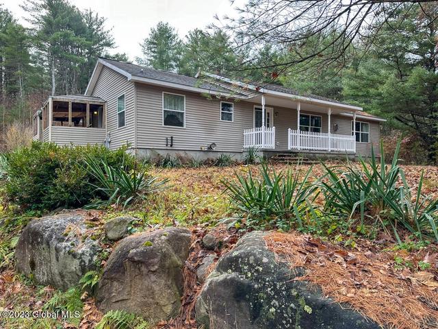 12 Towner Rd, Lake Luzerne, NY 12846