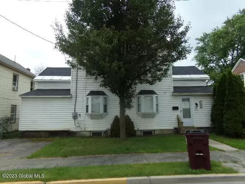 221-223 Saratoga Ave, Mechanicville, NY 12118