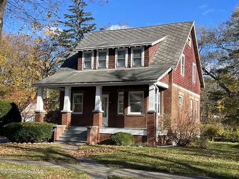 1284 Keyes Ave, Schenectady, NY 12309 photo 2