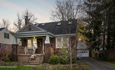 1178 Highland Park Rd, Niskayuna, NY 12309