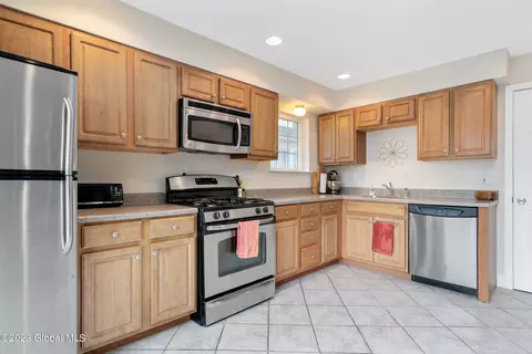 201 Alexander Ave, Schenectady, NY 12302 photo 11
