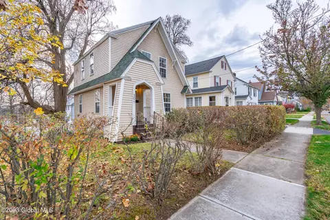 201 Alexander Ave, Schenectady, NY 12302