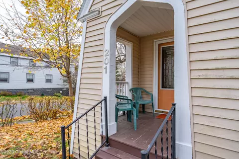 201 Alexander Ave, Schenectady, NY 12302 photo 4