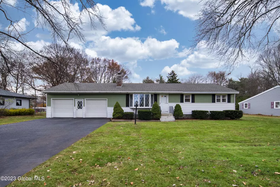 138 Elm Ave, Delmar, NY 12054 43 Photos Movoto