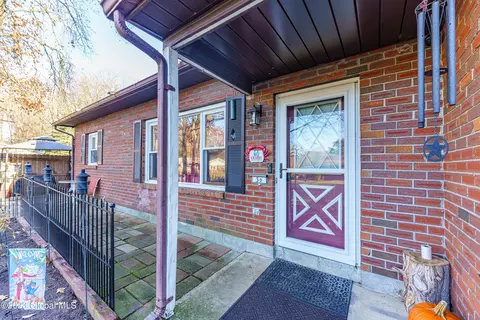 3 Spyglass Hl # D, Clifton Park, NY 12065