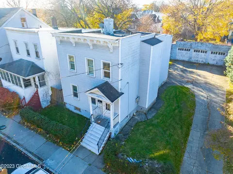 16 Raymo St, Albany, NY 12209