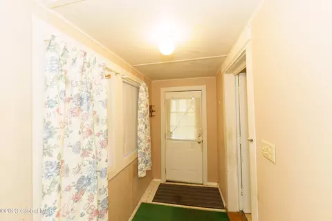 9 Starr Ave, Schenectady, NY 12304 photo 23