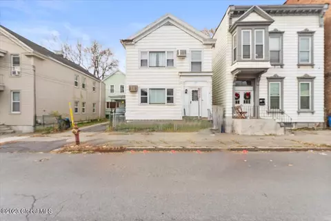 37 Congress St, Cohoes, NY 12047