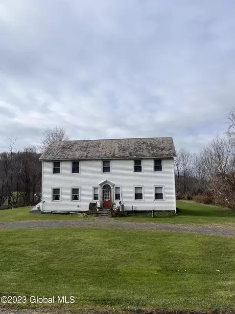741 SE County Route 62, Jackson, NY 12816