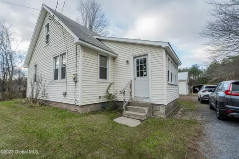816 Rock City Rd, Ballston Spa, NY 12020