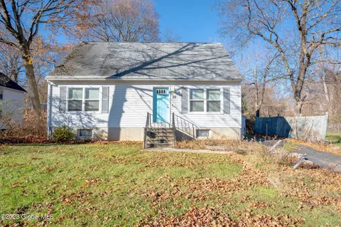 20 Parmenter Ave, Troy, NY 12180