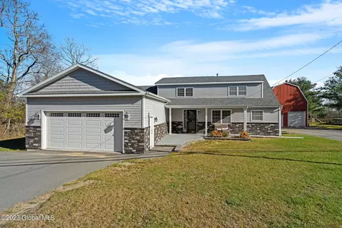 261 Windy Hill Rd, Schenectady, NY 12306