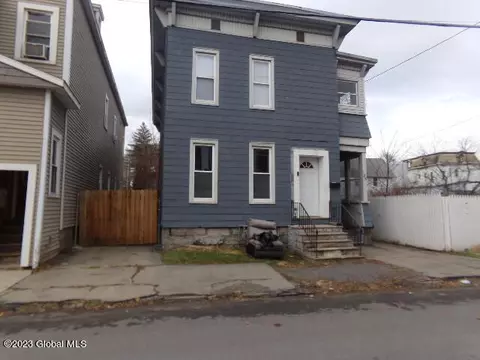 185 Division St, Amsterdam, NY 12010