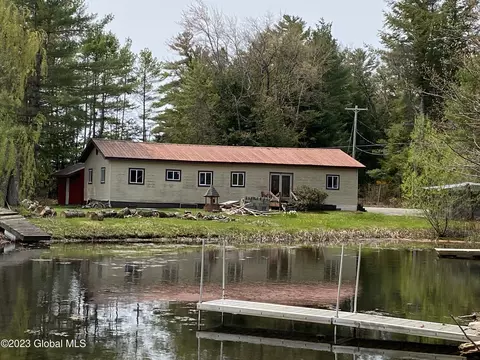 117 Kirchen Grove Rd, Caroga Lake, NY 12032