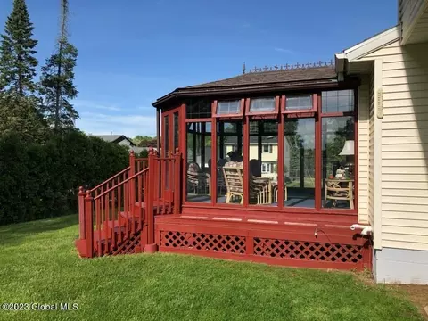 220 Shereen Ct, Schenectady, NY 12304 photo 35