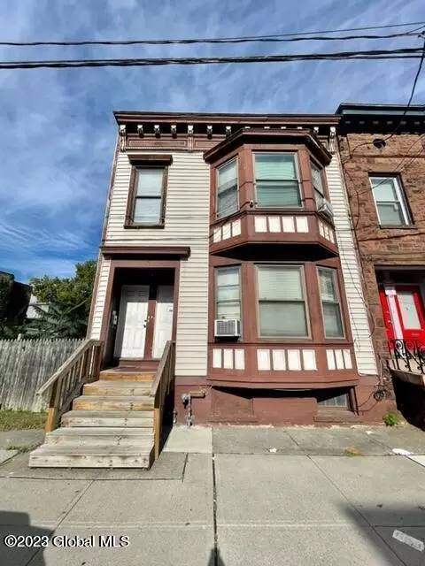 71 Lexington Ave, Albany, NY 12205