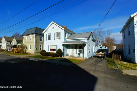 17 Factory St, Granville, NY 12832