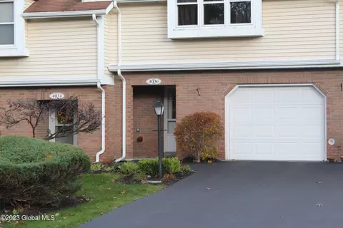 4036 Chaucer Pl, Slingerlands, NY 12159