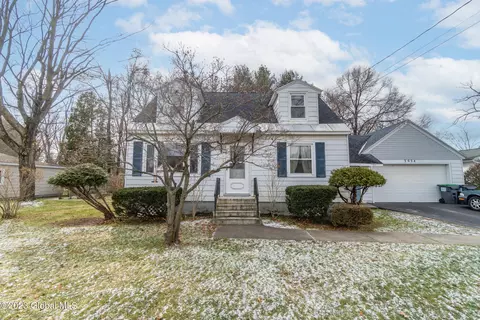 3024 E Lydius St, Schenectady, NY 12303