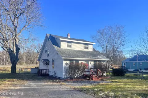 1212 Vley Rd, Glenville, NY 12302